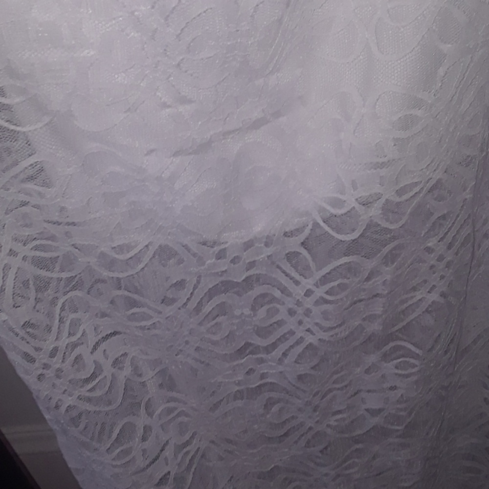 Dress - Picture 4 of 4